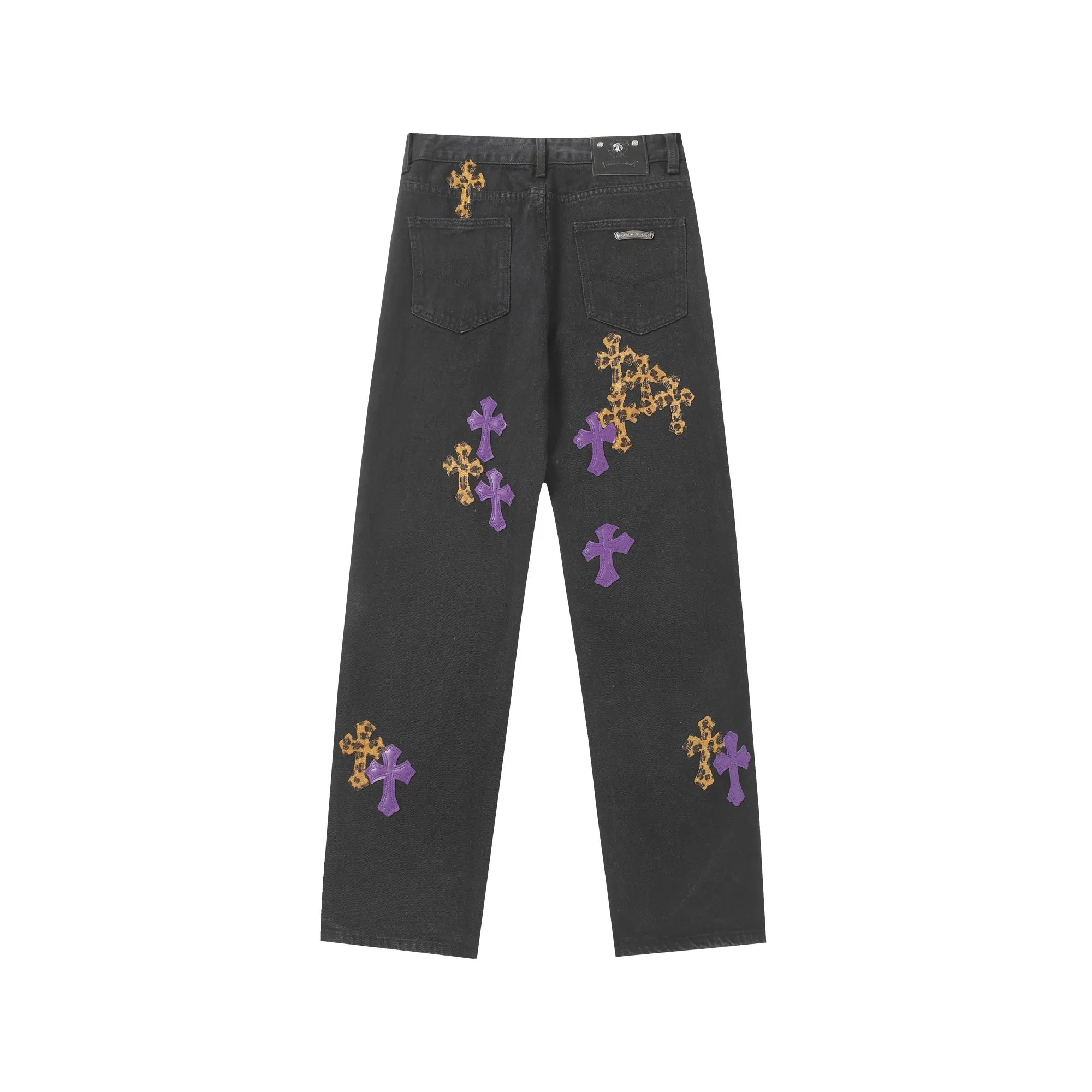 KE981 P240 The only correct leather label version on the market Chrome Hearts CH Washed distressed leopard print color patchwork leather jeans Top ceiling quality 100% correct version The correct version is here!  Believe me this must be the best quality you will ever come across! ! Excellent value for money! !  Styles with different washes and textures are very friendly to people with thin legs and thick legs. The straight version is very flattering to the shape of the legs. The moderate length is timeless and easy to match. It is the basis of various styles and a must-have in the wardrobe! ! Add a little stacking to make the atmosphere easy to control. The fabric is stiff but the upper body is soft without losing texture. The sides and cuffs of some styles have a bone-wash effect. It’s really hard not to love it!  ✅Correctly customize the Croxin metal leather label on the back panel. It is definitely not sold directly with the cross on the finished jeans. 1:1 copying strives for excellence and the details are perfectly grasped. ✅The cross leather label is clear and smooth. Exquisite turning top craftsmanship. ✅Buttons, zippers and hardware are all customized versions of the Croxin LOGO. ✅High-cost washing process. Size: 28 30 32 34 36